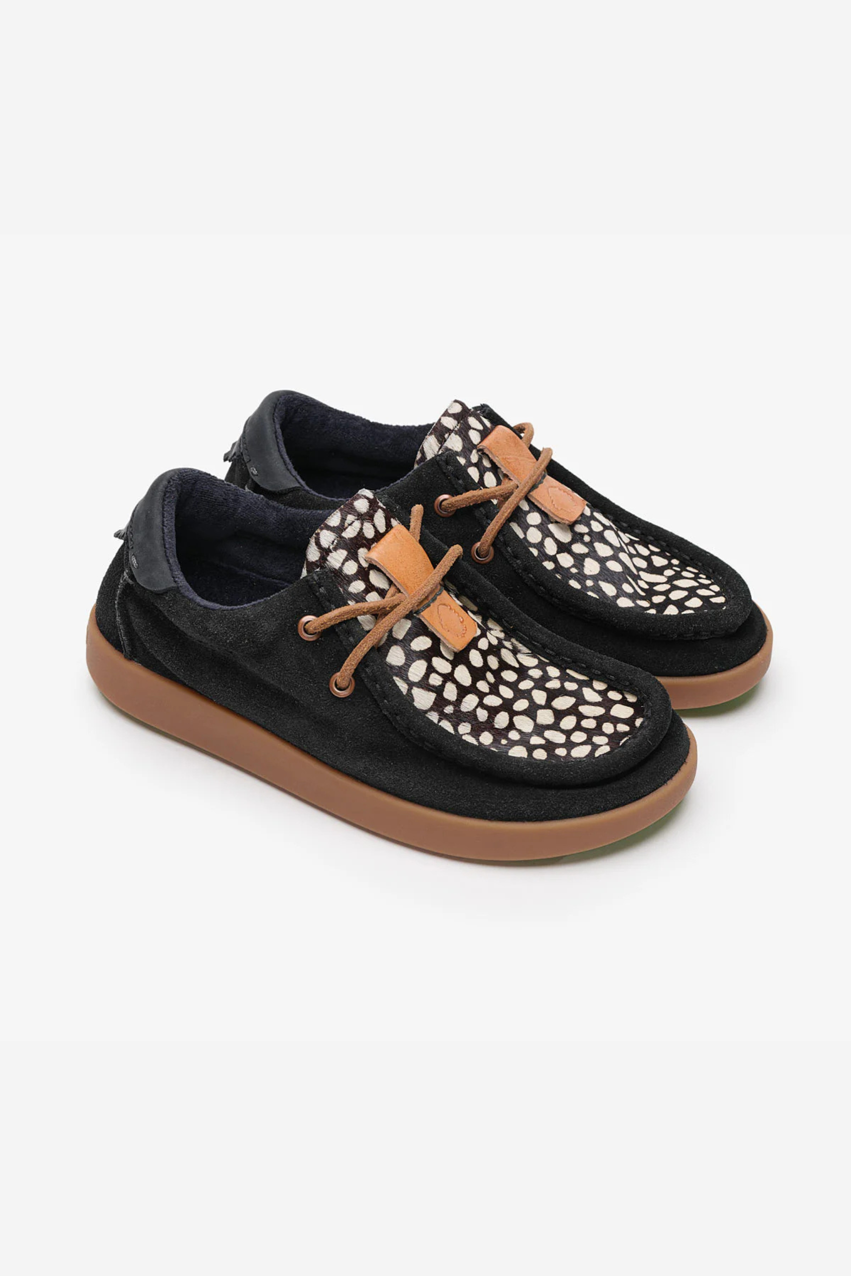 Kwahu Winter Fantasy - Black - Satorisan