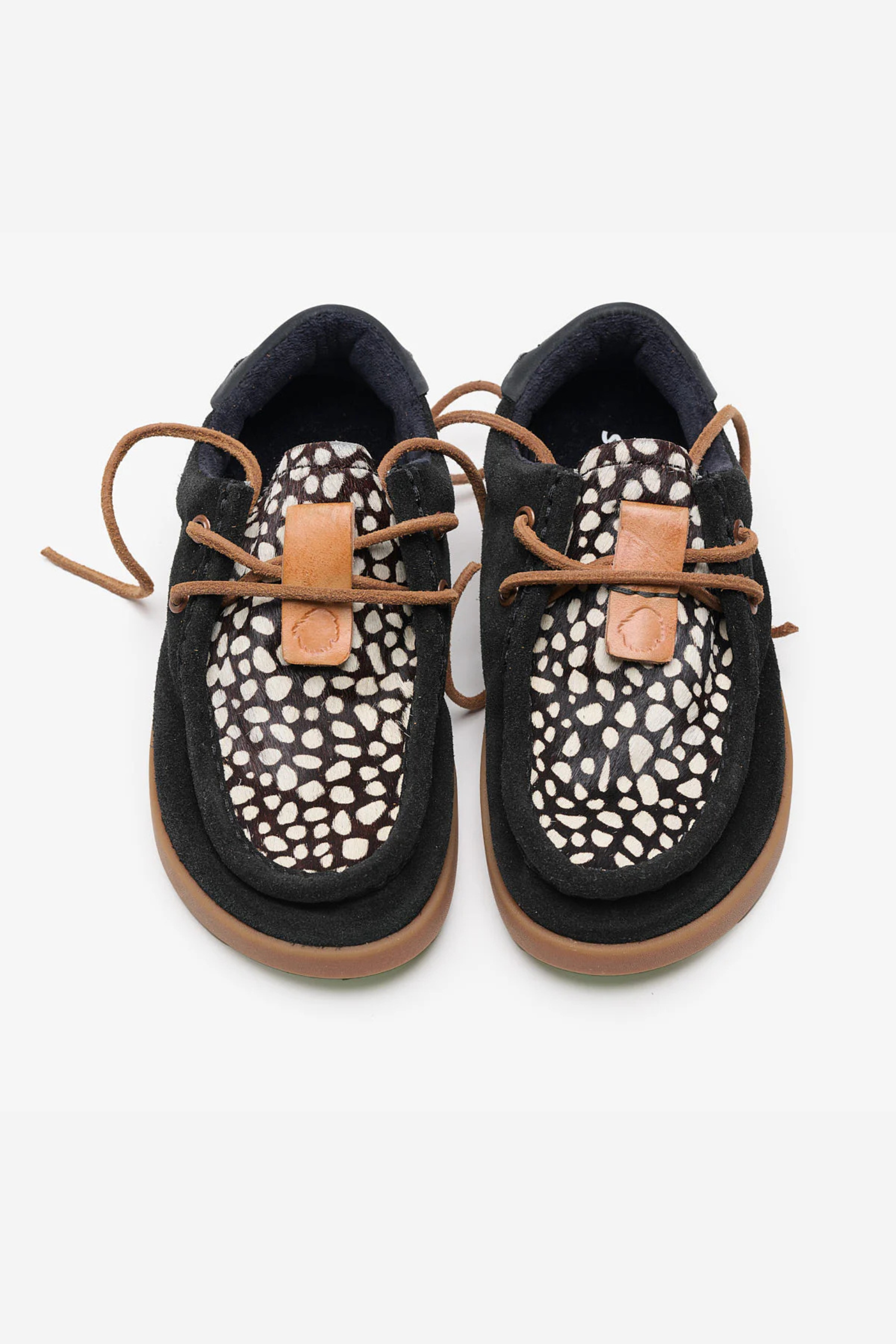 Kwahu Winter Fantasy - Black - Satorisan